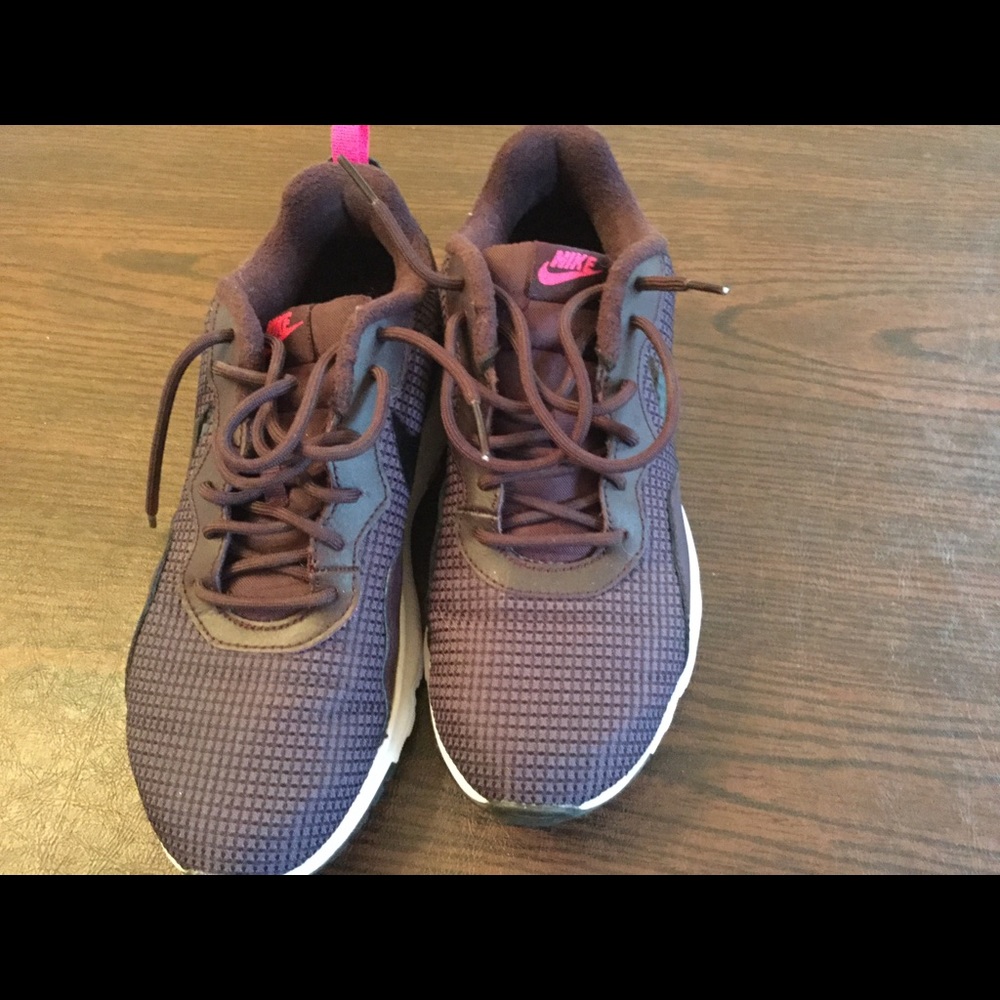 Nike Walking Shoes